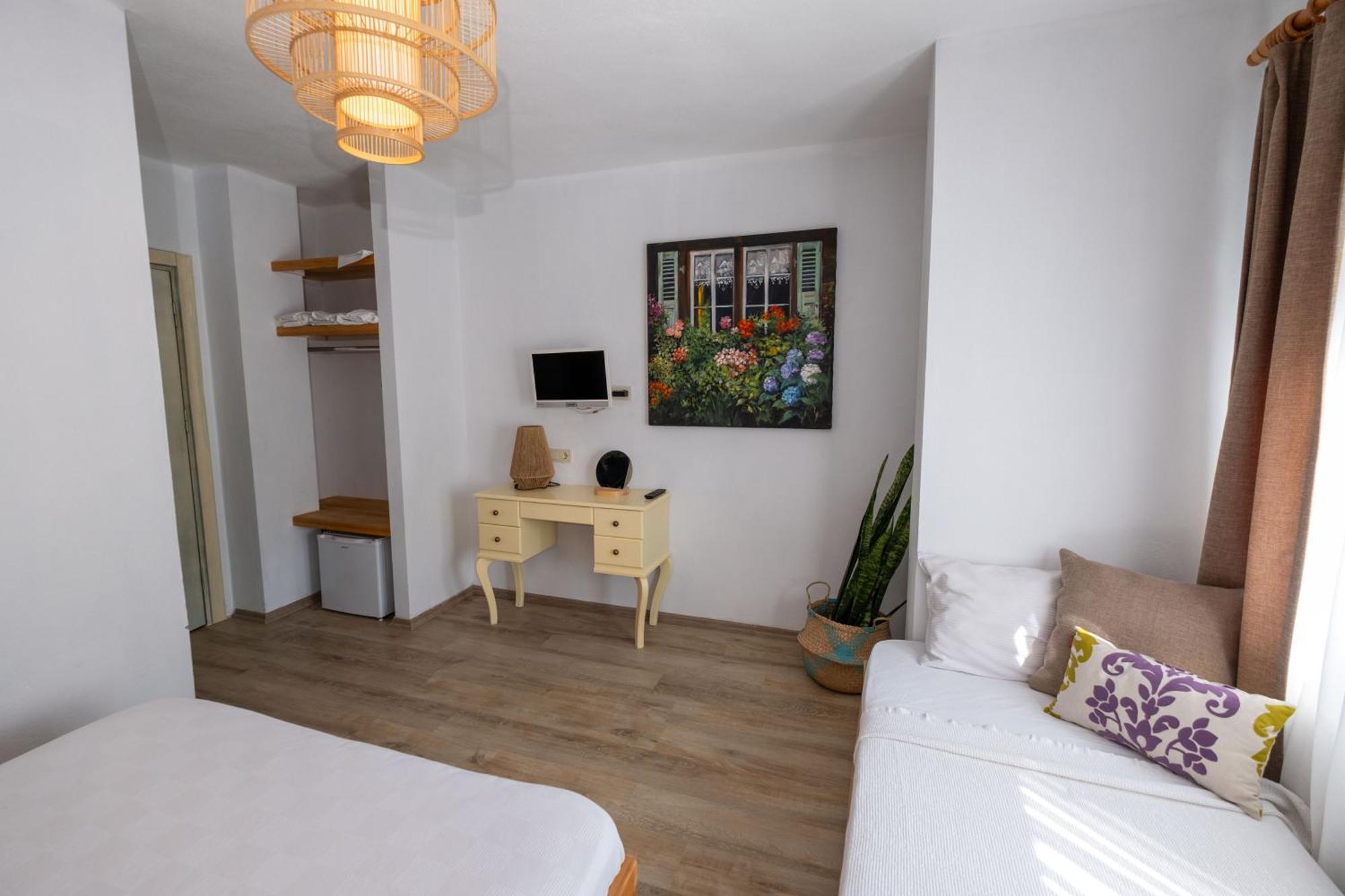 Posthane Hotel Tenedos Buitenkant foto