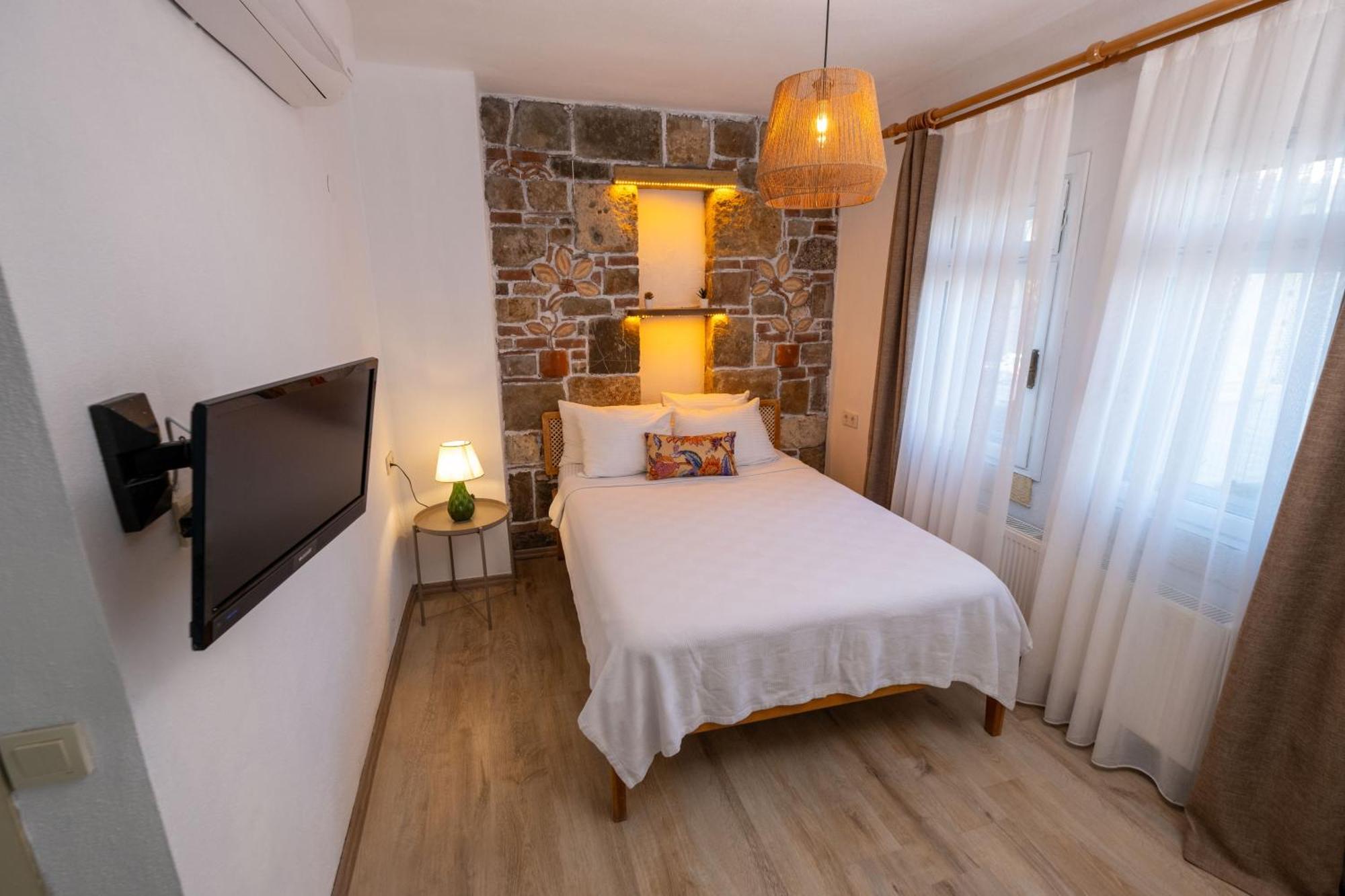 Posthane Hotel Tenedos Buitenkant foto