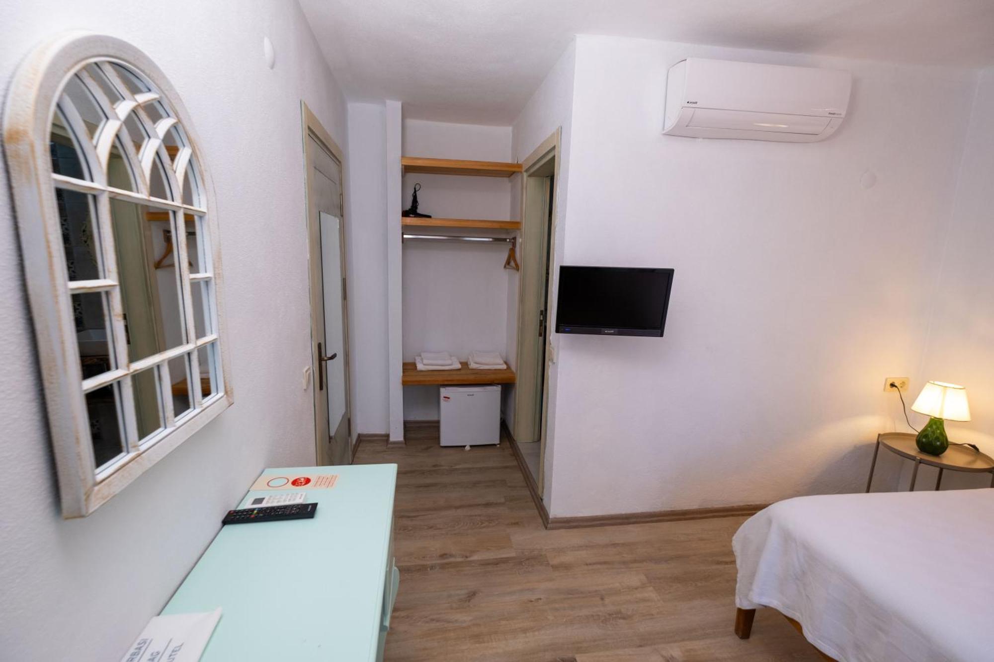 Posthane Hotel Tenedos Buitenkant foto