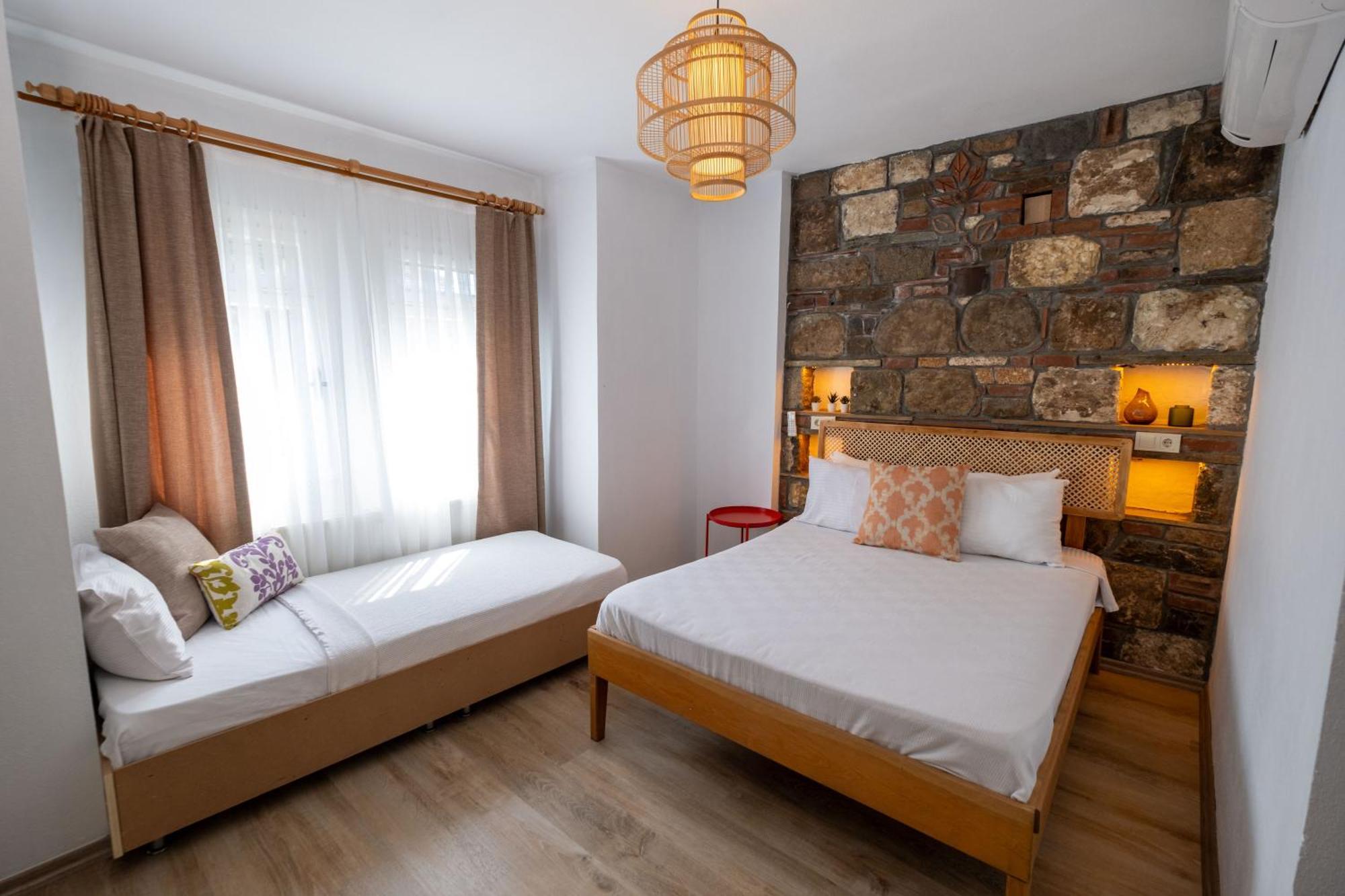 Posthane Hotel Tenedos Buitenkant foto
