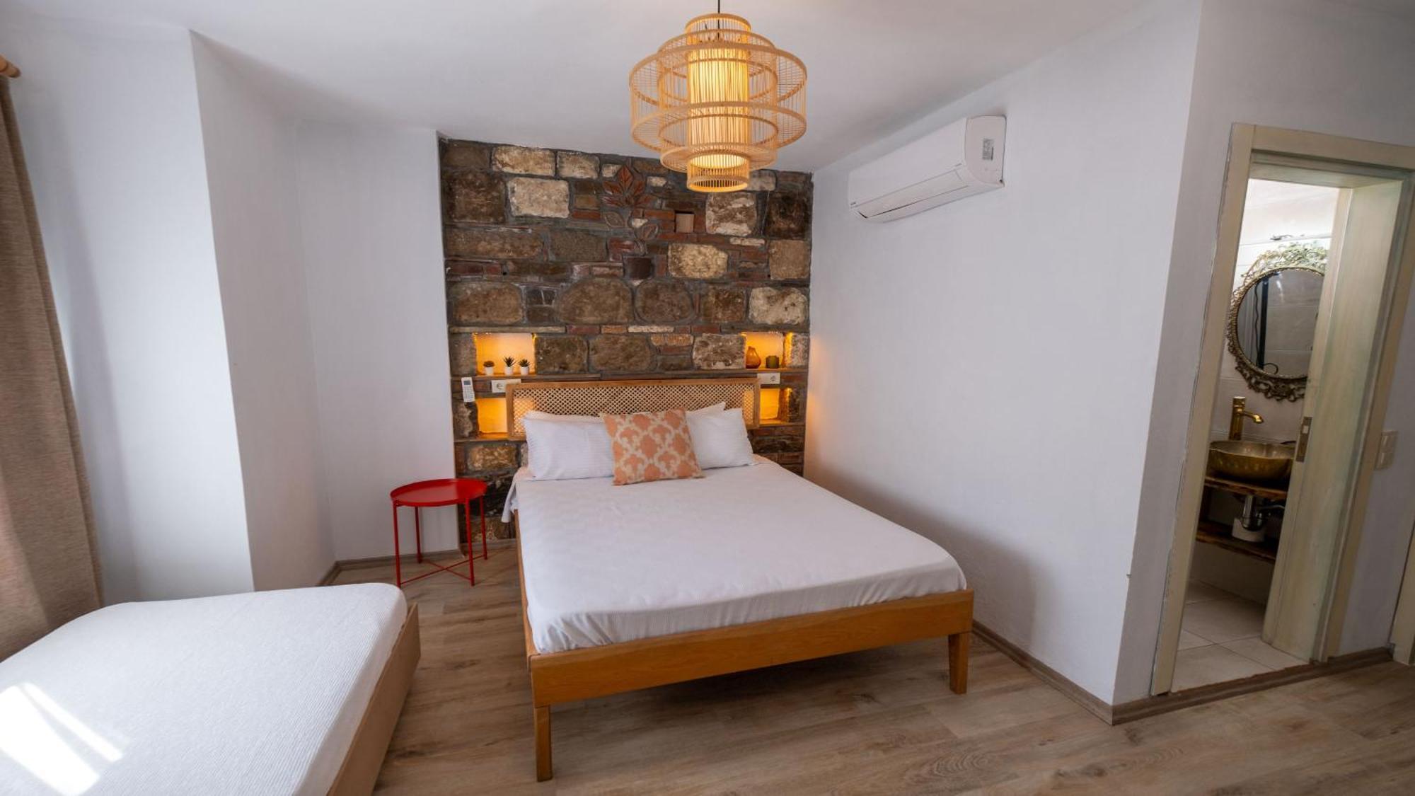 Posthane Hotel Tenedos Buitenkant foto