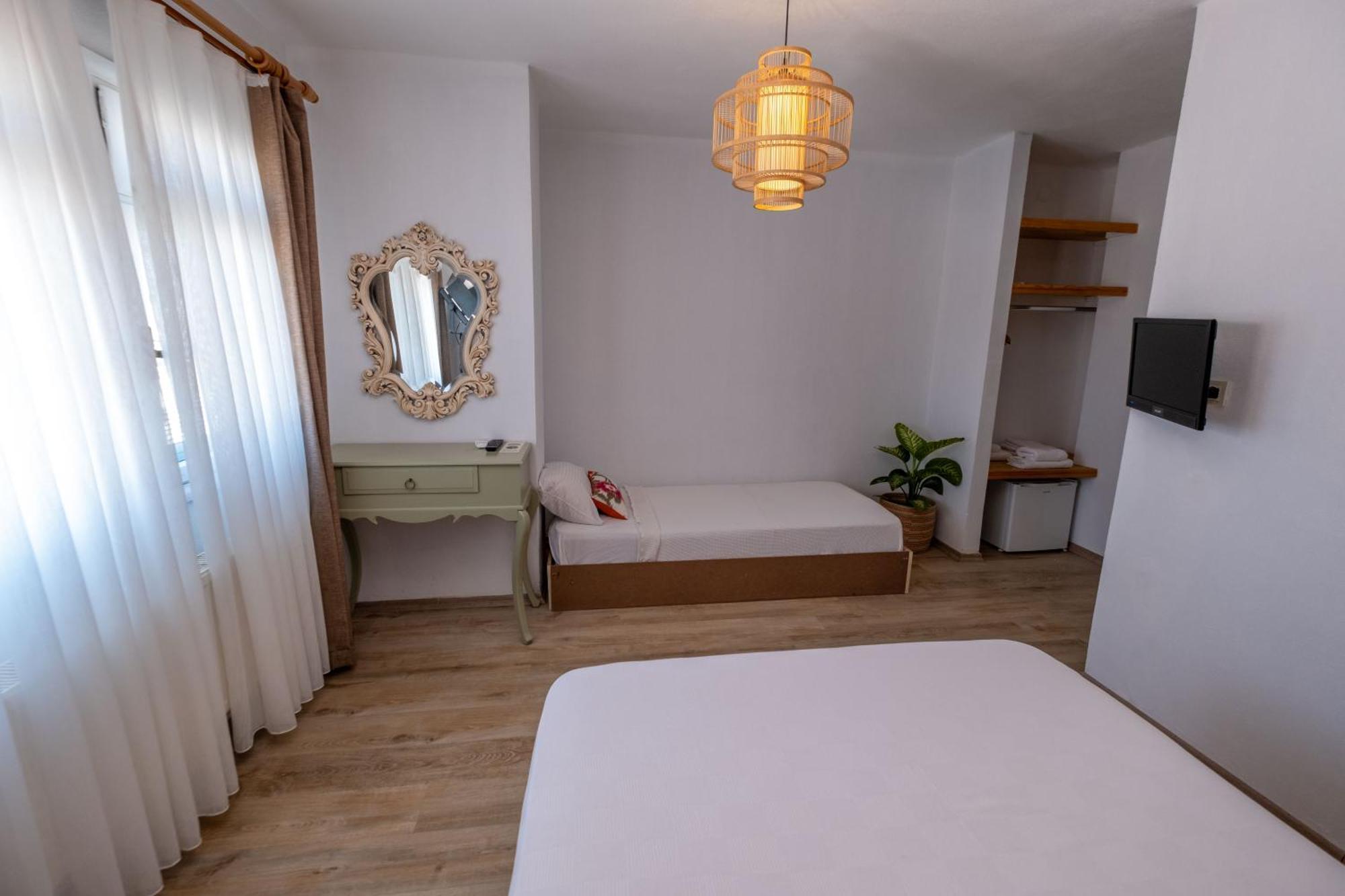 Posthane Hotel Tenedos Buitenkant foto